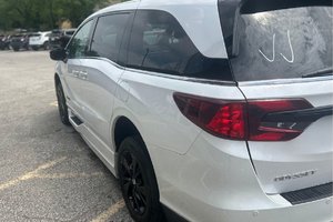 2024 Honda Odyssey Black Edition with Extended OEM warranty until 2030