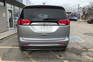 The Chrysler Grand Caravan - Braunability Commercial Side Entry